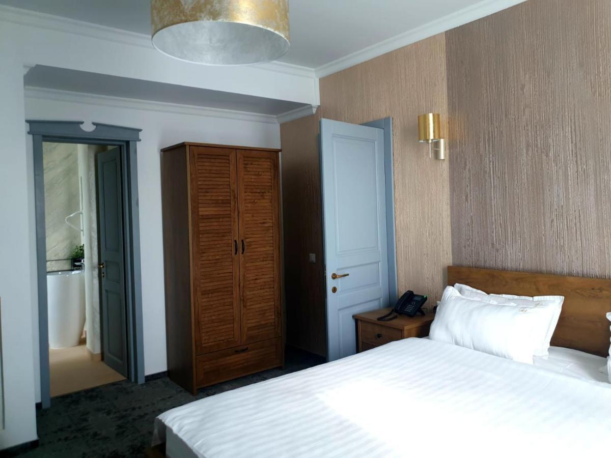 Hotel Angel Sofia Fălticeni Esterno foto