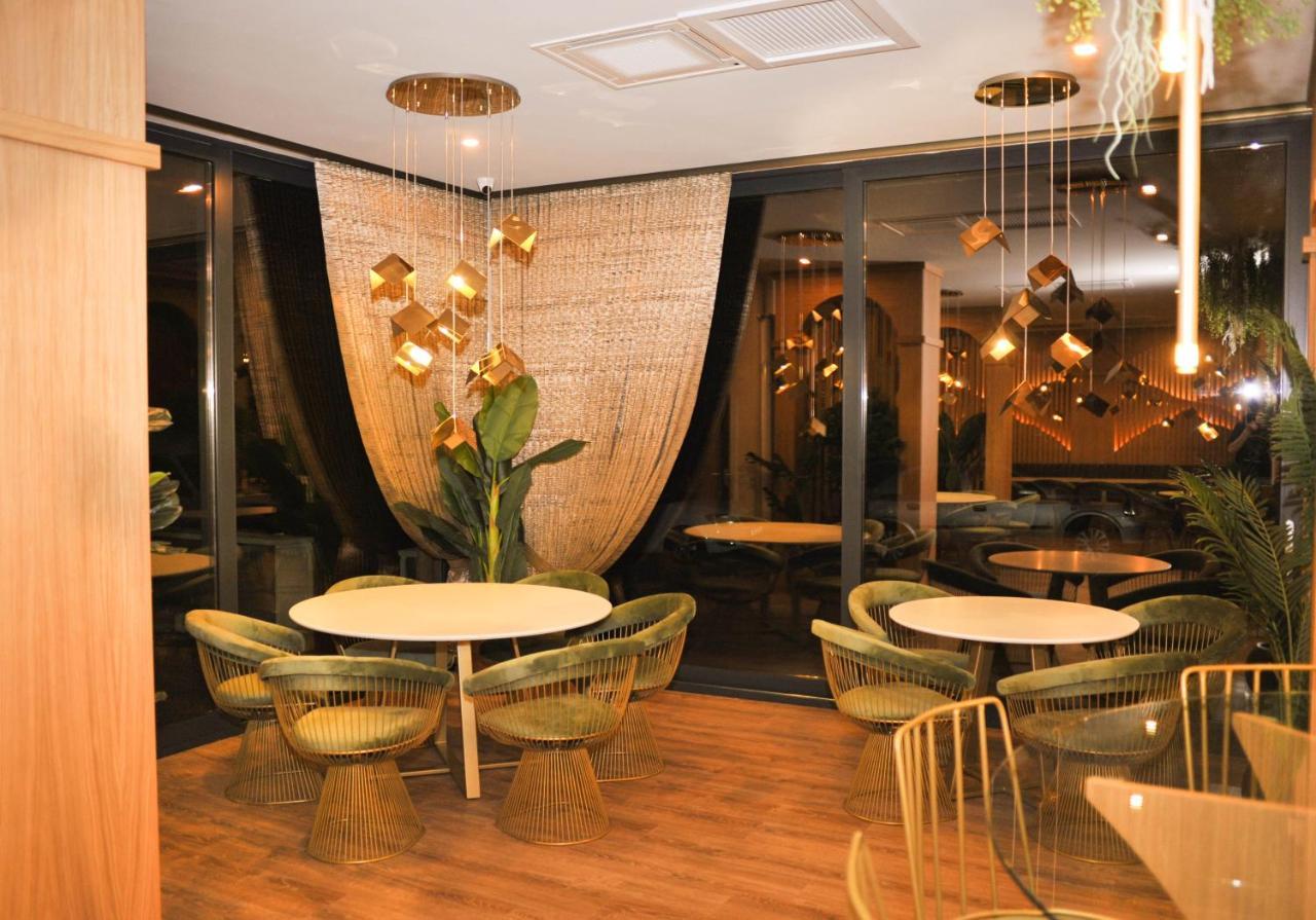 Hotel Angel Sofia Fălticeni Esterno foto