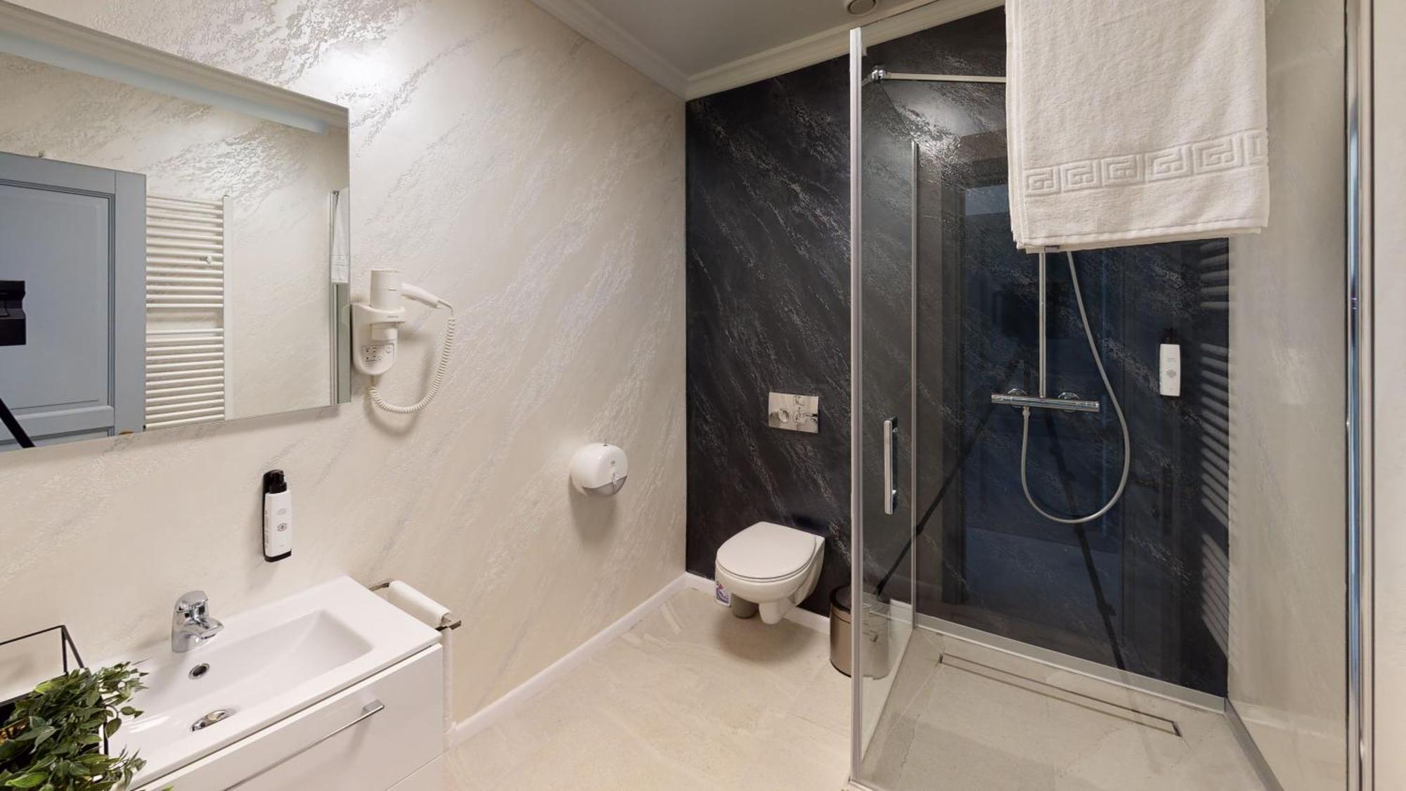 Hotel Angel Sofia Fălticeni Esterno foto